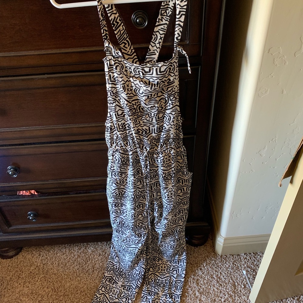 Tillys black and white overalls